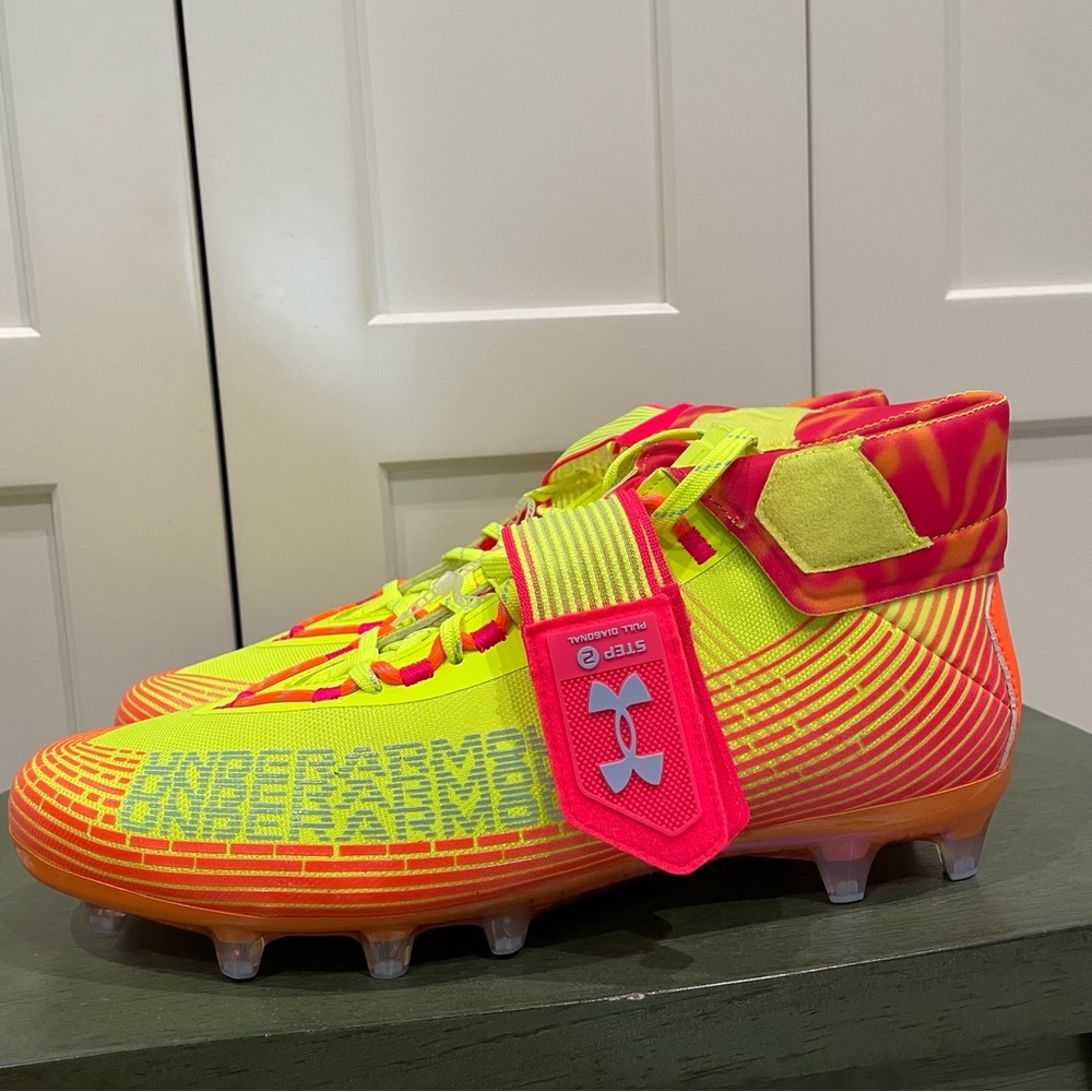 New Under Armour Flexwrap UAF Football Cleats Highlighter Size 12.5 3023717-301